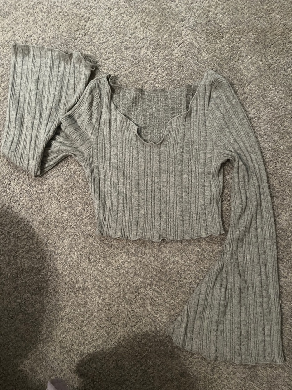 Gray Ribbed Knit Cropped Sweater with Flared Sleeves